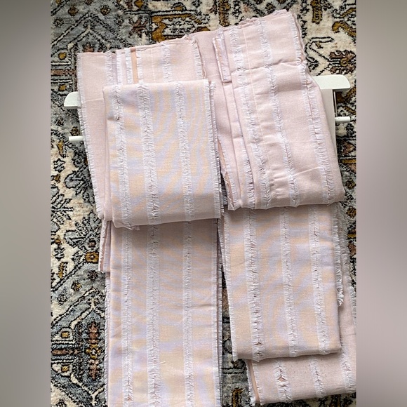 UGG Nauru Light Filtering window panels - Picture 3 of 7